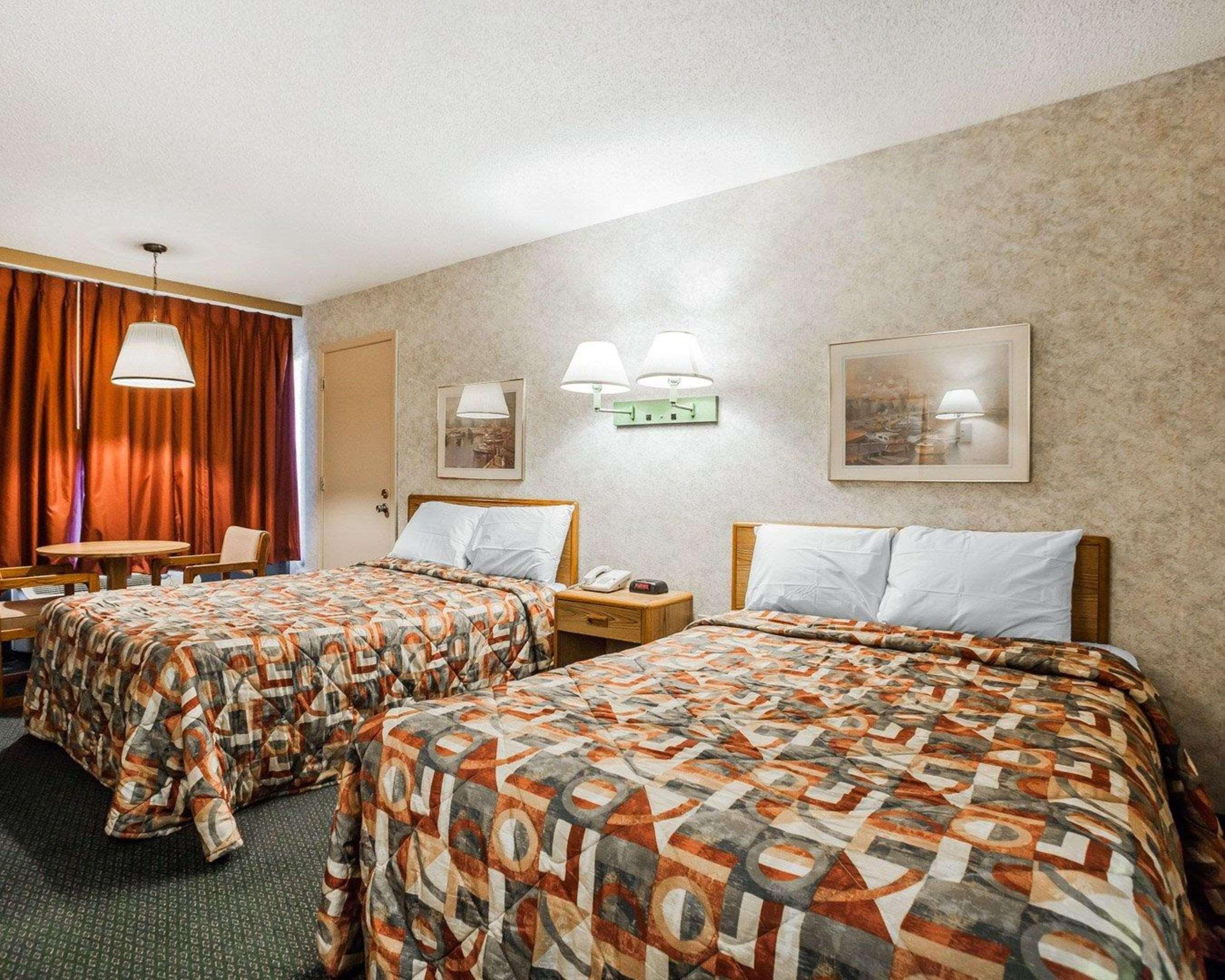 Econo Lodge Jefferson City Zewnętrze zdjęcie