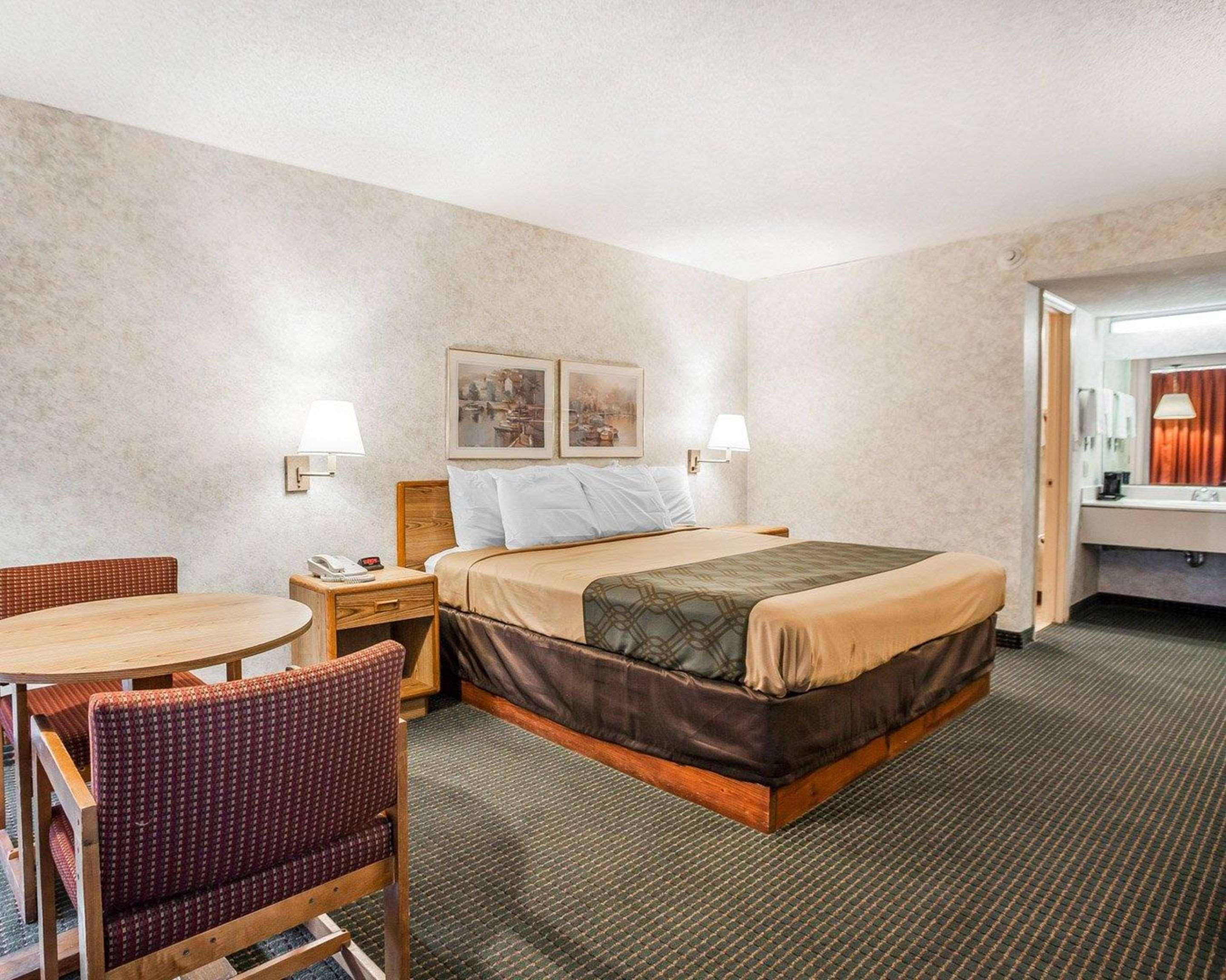 Econo Lodge Jefferson City Zewnętrze zdjęcie